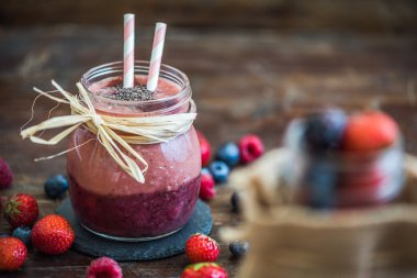 Taze Berry meyve yüzlü