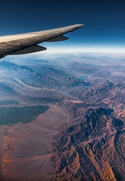 Vista Aérea Avião Voando Acima Bela Terra Nascer Sol Fotos De Bancos De Imagens Sem Royalties