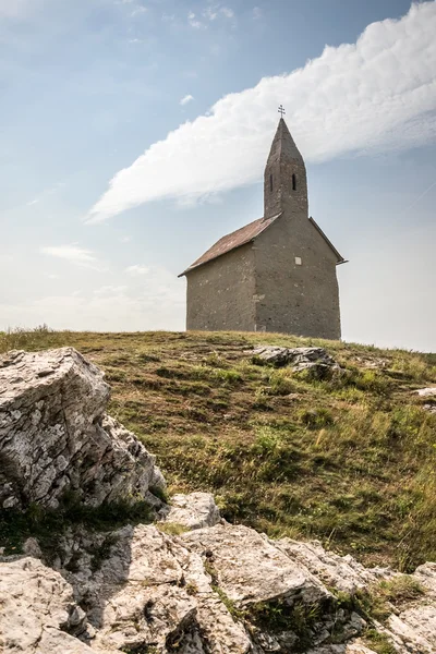 Vecchia Chiesa Romana a Drazovce, Slovacchia — Foto Stock