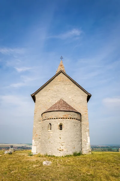โบสถ์โรมันโบราณใน Drazovce, สโลวาเกีย — ภาพถ่ายสต็อก