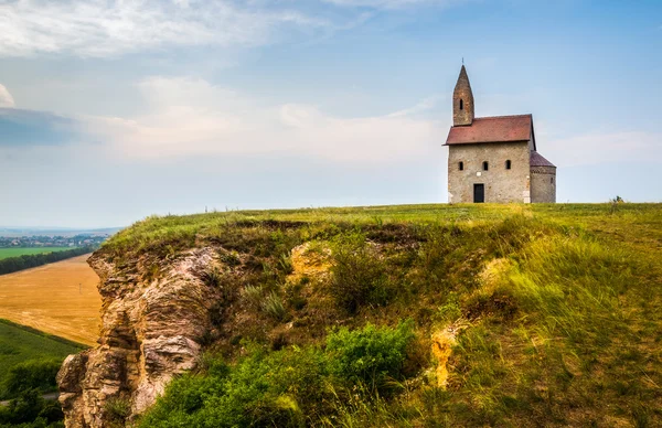 Ancienne église romaine à Drazovce, Slovaquie — Photo