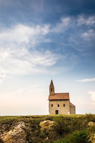 Starý římský kostel v drazovce, Slovensko — Stock fotografie