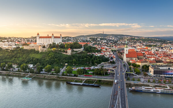 Братислава на Сансет, Словакия
