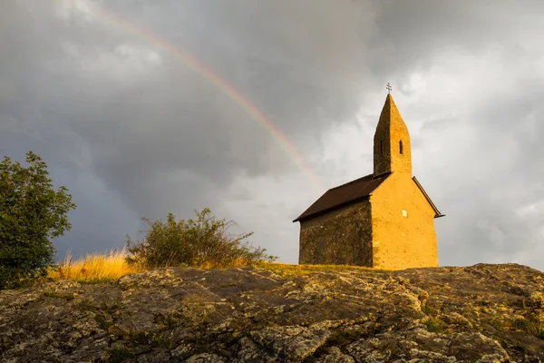 Oude Romaanse kerk in drazovce, Slowakije — Stockfoto