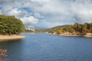 Bor Gölü, Sırbistan 'ın doğusunda, Bor Bölgesi' nde bulunan yapay bir göl..