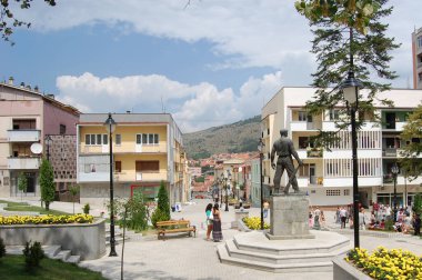 Sırbistan 'ın güneybatısındaki Raska kasabasının merkez meydanı.