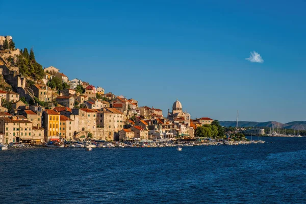 Cidade Histórica Colorida Sibenik Mar Adriático Dalmácia Croácia Setembro 2020 — Fotografia de Stock