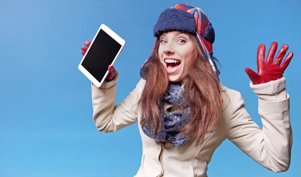 Natale, x-mas, elettronica, gadget concetto donna sorridente in — Foto Stock