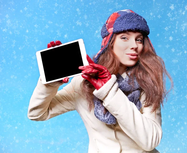 Christmas, x-mas, electronics, gadget concept - smiling woman in — Stock Photo, Image