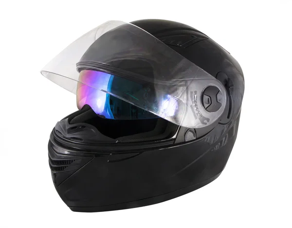 Черный мотоциклетный шлем на белом фоне — стоковое фото