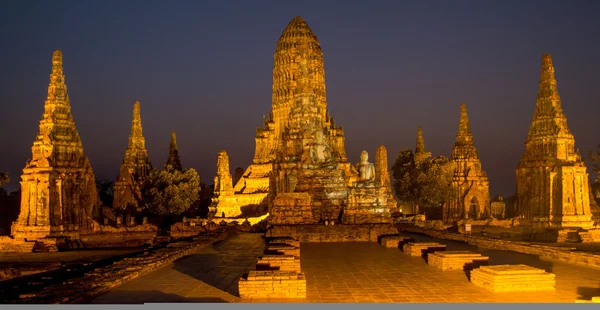 Opis: Wat Chai Watthanaram, Ayutthaya, Tajlandia — Zdjęcie stockowe