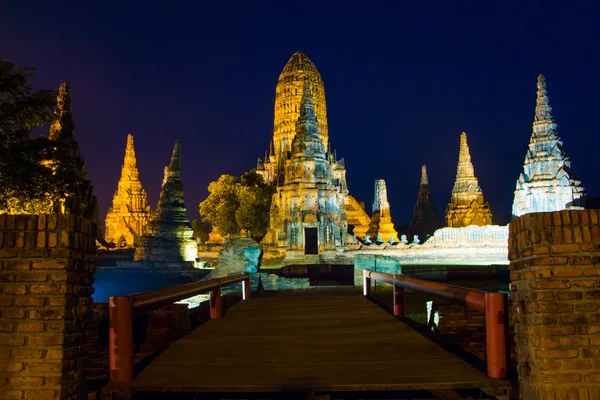 Opis: Wat Chai Watthanaram, Ayutthaya, Tajlandia — Zdjęcie stockowe