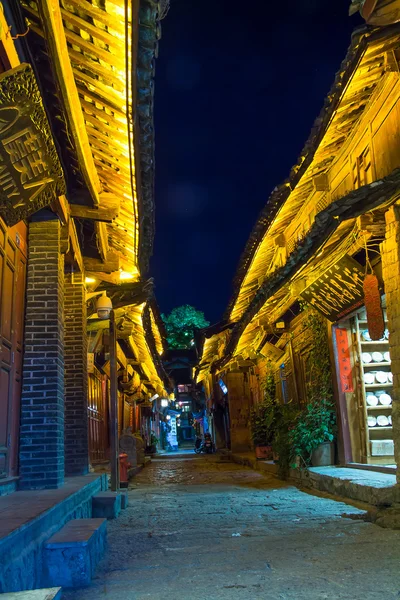 Lijiang dávné, osamělý, pusté v noci — Stock fotografie