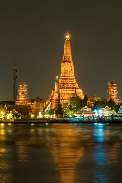 Wat Arun świątyni River front w bangkok Tajlandia City — Zdjęcie stockowe