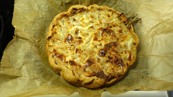 Flan Recém Assado Cheio Peras Nozes Queijo Gorgonzola — Fotografia de Stock