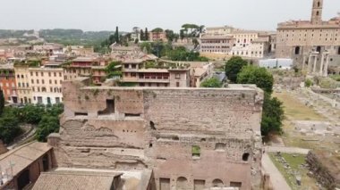 Antik Roma 'nın harabelerinin bir özeti.