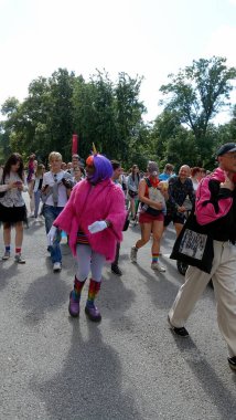Stockholm, İsveç, 2 Ağustos 2025. Bir yaz günü Gay Onur Yürüyüşü 'ne bir göz atalım..