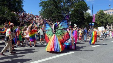 Stockholm, İsveç, 2 Ağustos 2025. Bir yaz günü Gay Onur Yürüyüşü 'ne bir göz atalım..