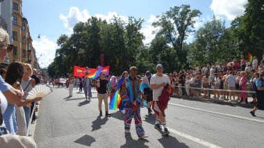 Stockholm, İsveç, 2 Ağustos 2025. Bir yaz günü Gay Onur Yürüyüşü 'ne bir göz atalım..