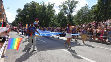 Stockholm, İsveç, 2 Ağustos 2025. Bir yaz günü Gay Onur Yürüyüşü 'ne bir göz atalım..