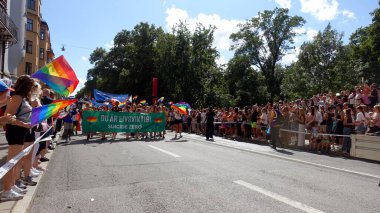 Stockholm, İsveç, 2 Ağustos 2025. Bir yaz günü Gay Onur Yürüyüşü 'ne bir göz atalım..