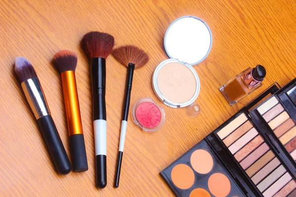 Trucco tavolozze e cosmetici Professional Brushe — Foto Stock