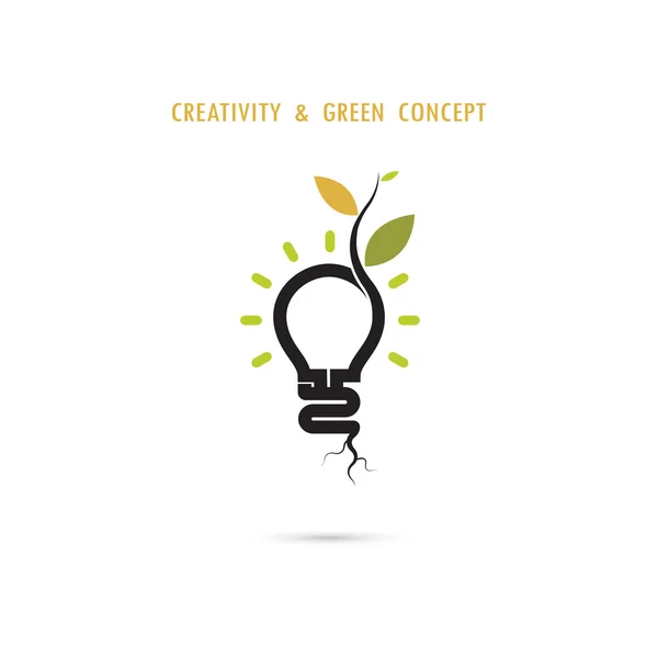電球のロゴの中に育つ植物。緑のエコのエネルギー コンセプト — ストックベクタ