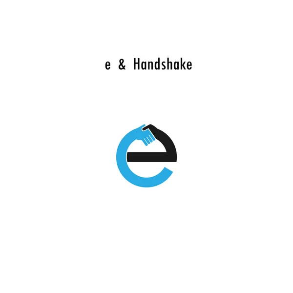 Yaratıcı E-mektup simgesi soyut logo tasarım vektör şablonu. Otobüs — Stok Vektör