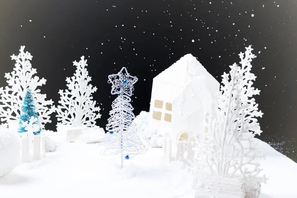 Рождественская Елка Снежном Городе Концепция Рождества Нового Года — стоковое фото