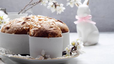 Kolombiya - İtalyan paskalya güvercini keki.