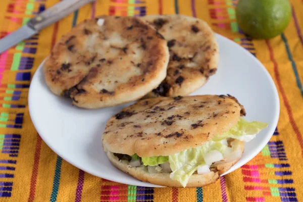 Mexican Food Gorditas Chicharrn Lettuce 스톡 이미지