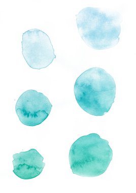 Beyaz zemin üzerinde soyut mavi ve yeşil suluboya, kağıt üzerinde renk sıçraması