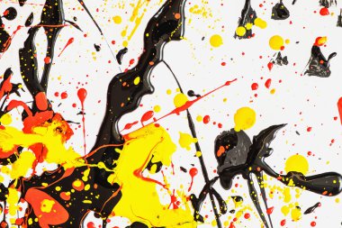 Soyut ifade renkli sıçrama arkaplanı. parlak suluboya arkaplan çizimi. Damlatma tekniği. siyah ve beyaz ve kırmızı ve sarı. yatay yönelim.