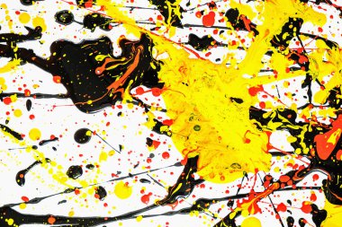 Soyut ifade renkli sıçrama arkaplanı. parlak suluboya arkaplan çizimi. Damlatma tekniği. siyah ve beyaz ve kırmızı ve sarı. yatay yönelim.