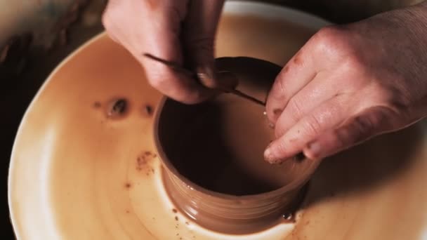 Hands Working Clay Potter Wheel Potter Shapes Clay Product Pottery — Stock Video