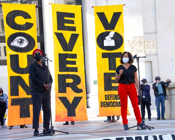 Oakland November 2020 Nikki Fortunato Bas Und Jovanka Beckles Stadtratsmitglied — Stockfoto