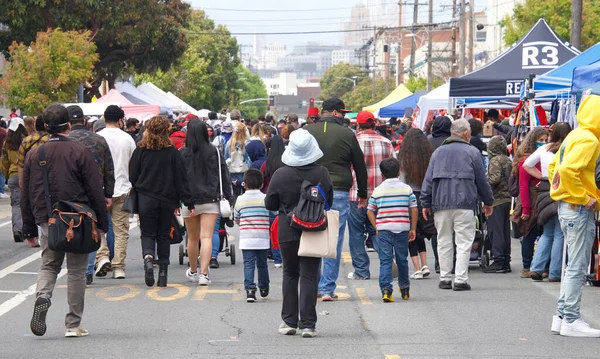 San Francisco Mai 2021 Unbekannte Teilnehmer Des Carnaval Festivals Missionsdistrikt — Stockfoto