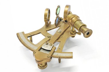 29 Aug 2011 Vintage Brass denizcilik pirinç sekstant beyaz arka planda - Kalyan Maharashtra INDIA