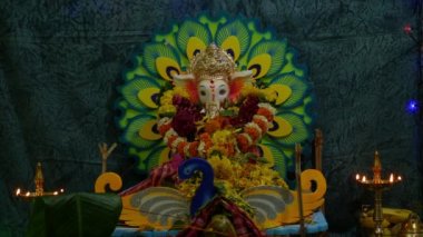 Dekorasyon Shri Ganesh evde Ganesh