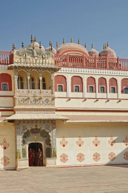 24 Kasım 2007 Jaipur 'daki Şehir Sarayı' nı kimliği belirsiz kişiler ziyaret etti. Şehir Sarayı kompleksi Jaipur Rajasthan; Hindistan