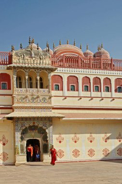 24 Kasım 2007 Jaipur 'daki Şehir Sarayı' nı kimliği belirsiz kişiler ziyaret etti. Şehir Sarayı kompleksi Jaipur Rajasthan; Hindistan