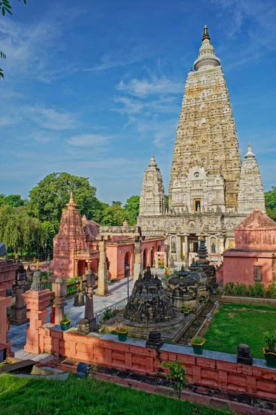 25 Ağustos 2008 Bodh Gaya, Hindistan 'ın Bihar eyaletinin Gaya ilçesindeki Mahabodhi Tapınağı Kompleksi ile ilişkili Budist hac mekanı.