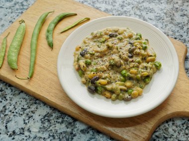 26 Mar 2021 Yeşil Fasulye ve bezelye güveci çeşnisi çeşnili css hyunut badem krem sosu Lokgram Kalyan Maharashtra Hindistan