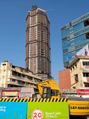 11-Apr-2019-Mumbai Metro Projesi Acharya Tiyatrosu Chowk Worli Naka Mumbai Maharashtra INDIA 'da devam ediyor.