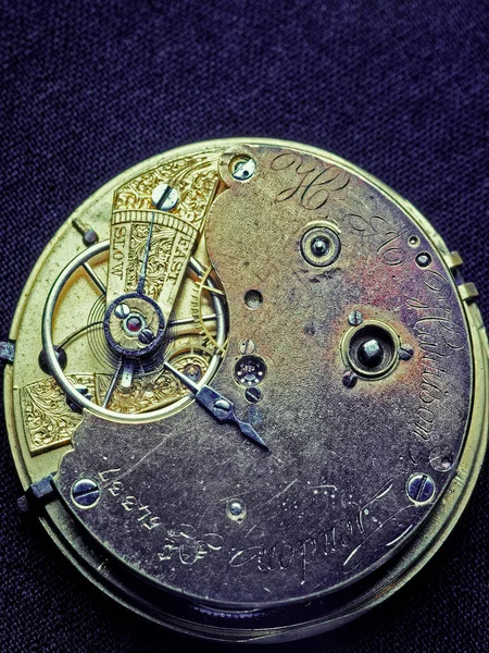 Leden 2021 Zlato Přesné Starožitné Vintage Pocket Watch Body Parts — Stock fotografie