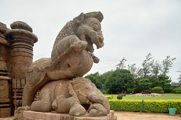 Jul 2007 Lejon Och Elefantstaty Soltempel Konark Orissa Indien Asien — Stockfoto