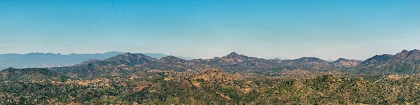 2010 Aravalli Bergskedja Från Gabbar Gokh Ambaji District Banaskantha Gujrat — Stockfoto