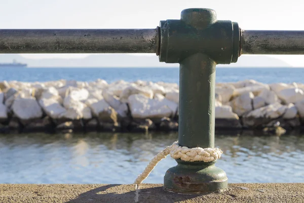 Denizde bağlama ipi