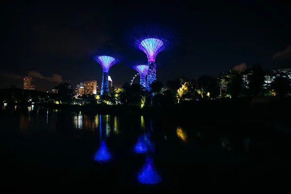 SINGAPORE - DECEMBER,27 -   Marina Bay Sands, designed by Moshe — Stock Photo, Image