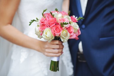 Genç Düğün çifti. damat ve gelin birlikte.